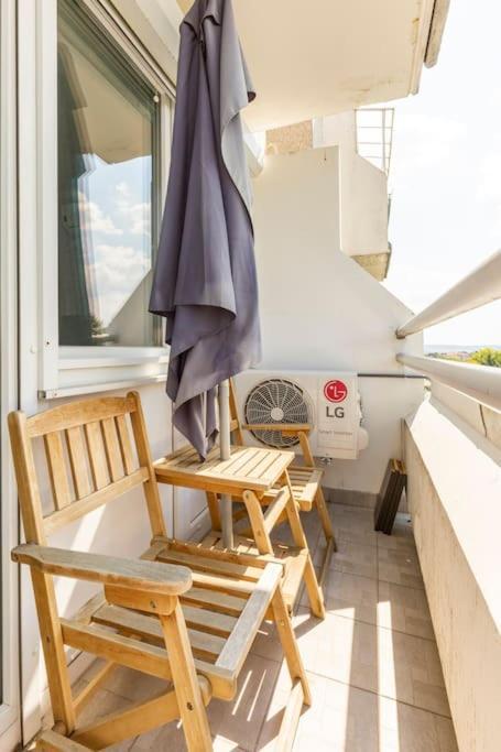 Lovely 1 Bedroom Flat - Gazdagret Budapest Esterno foto