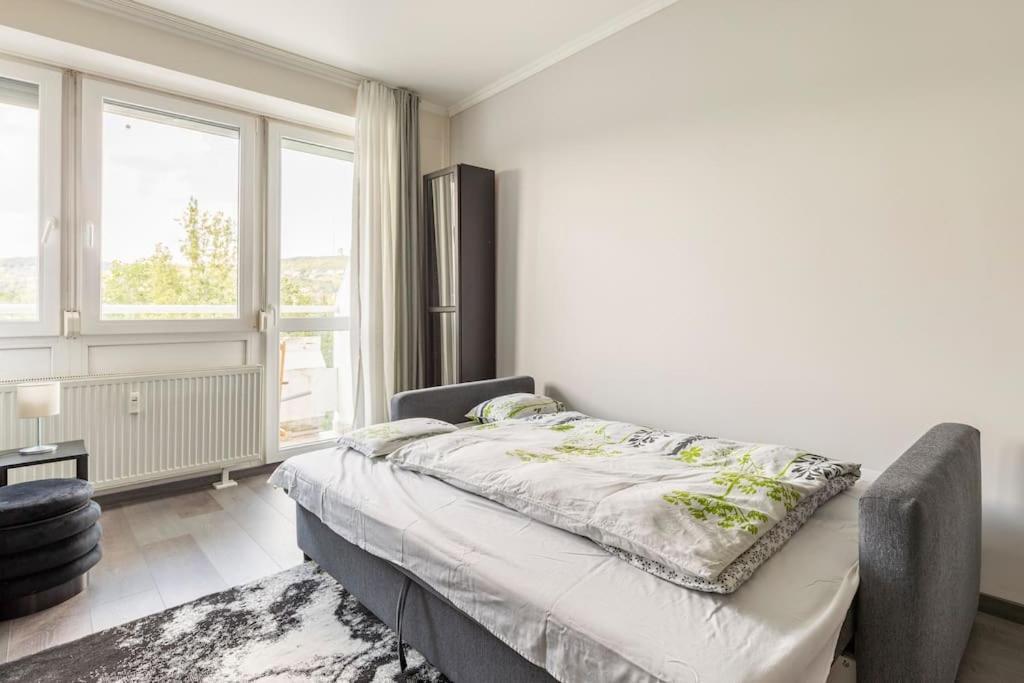 Lovely 1 Bedroom Flat - Gazdagret Budapest Esterno foto